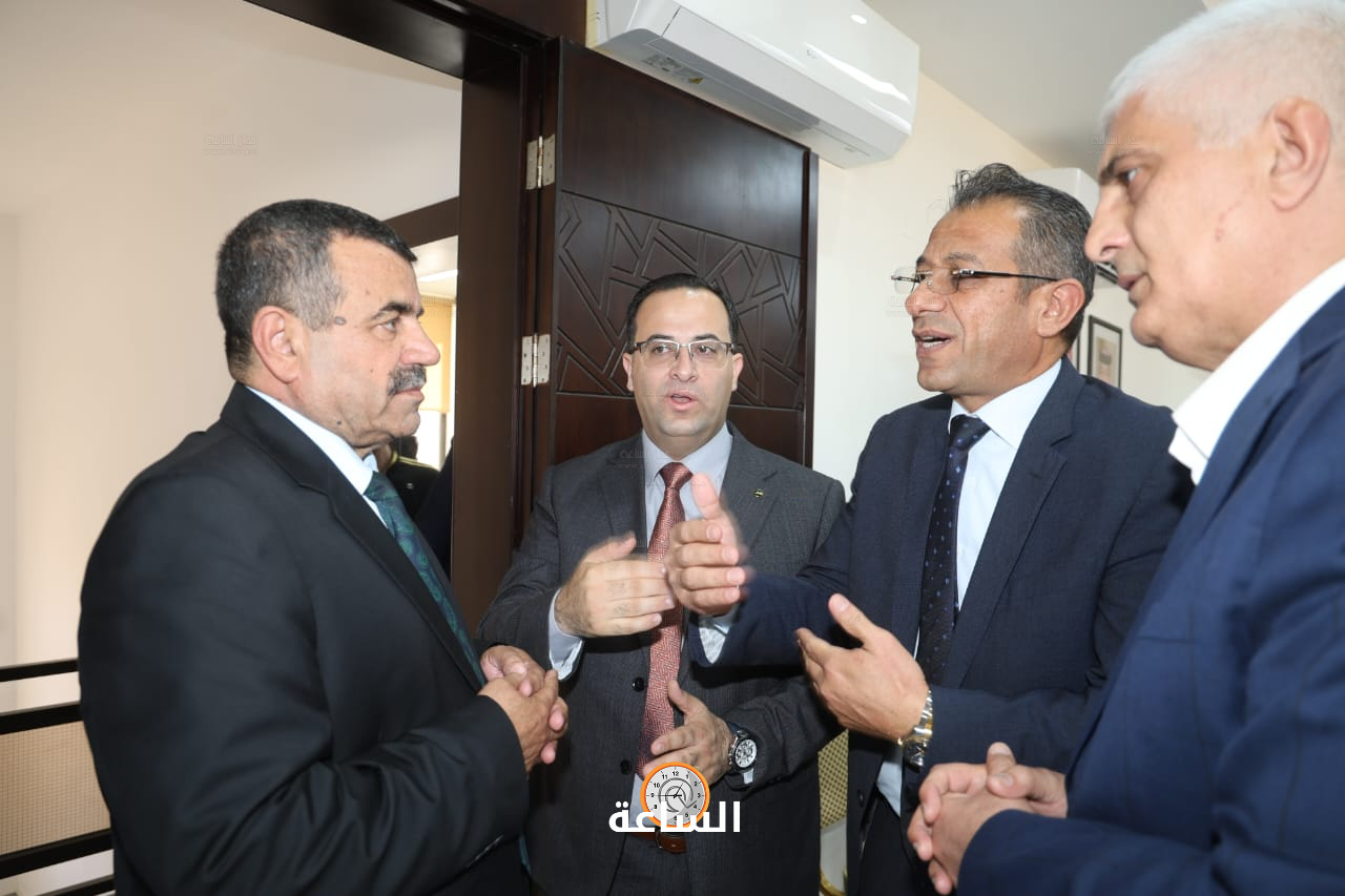 Madar Al-Saa Images 0.18002831168486289