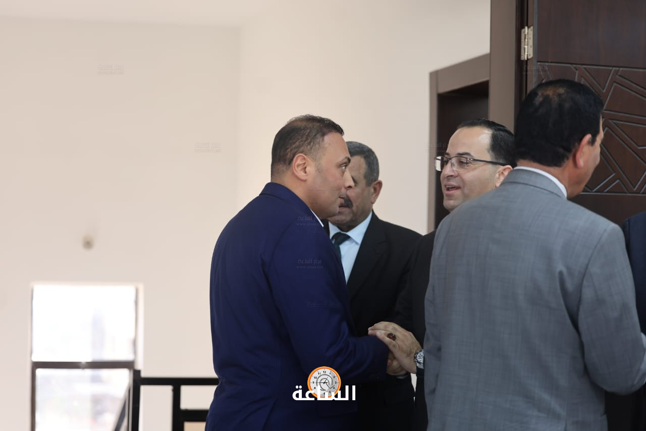 Madar Al-Saa Images 0.7370364681596638