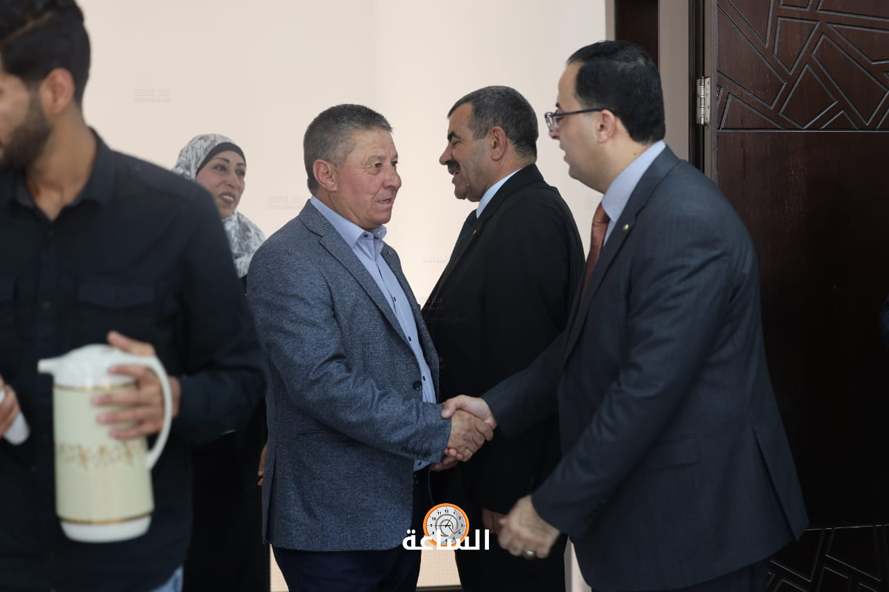 Madar Al-Saa Images 0.38541179071103404