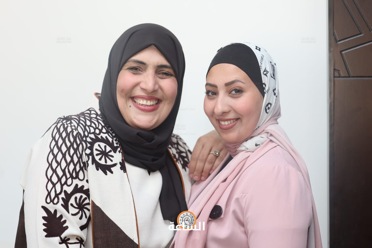 Madar Al-Saa Images 0.43509747852844194