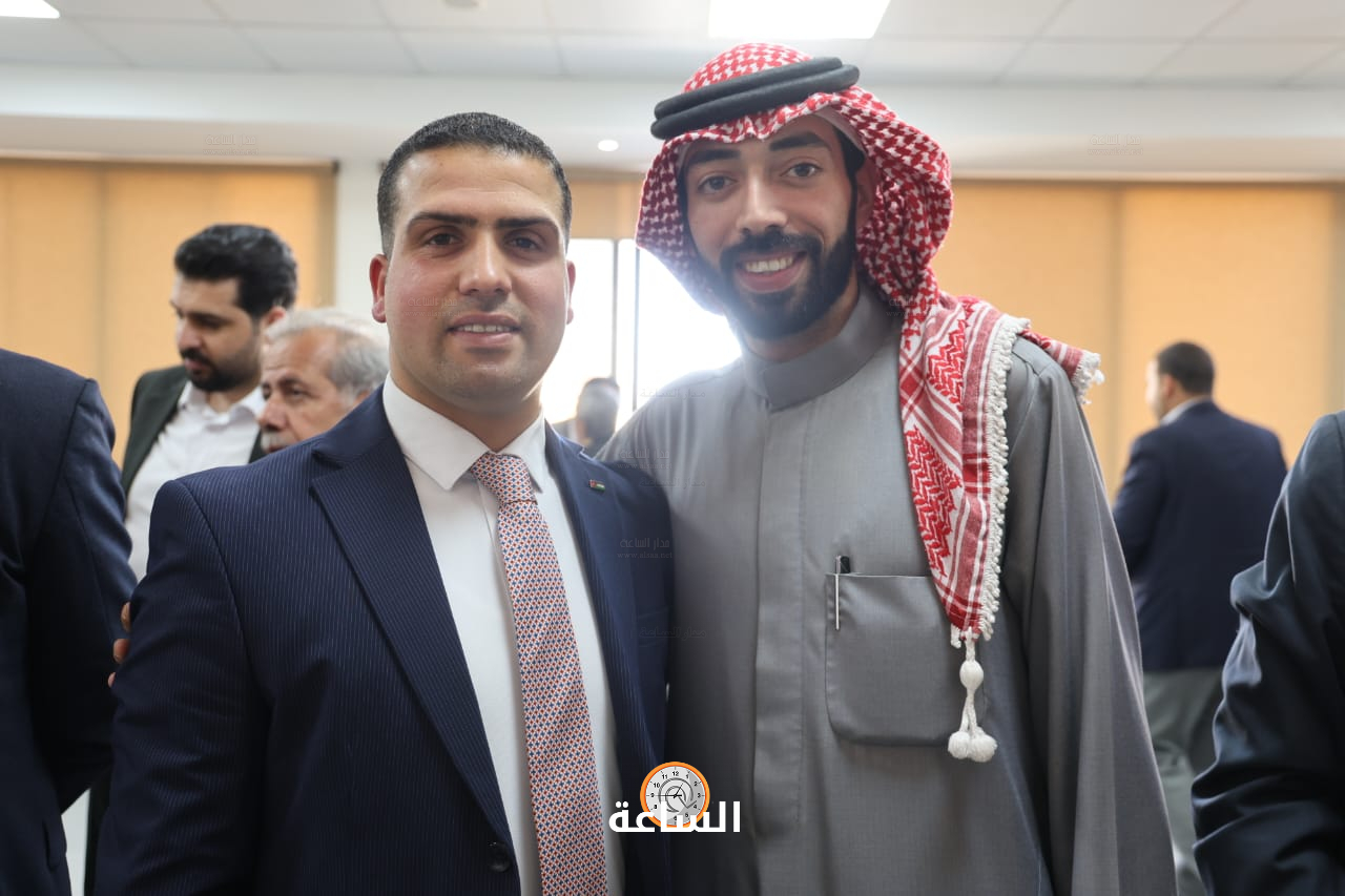 Madar Al-Saa Images 0.3421158643524277