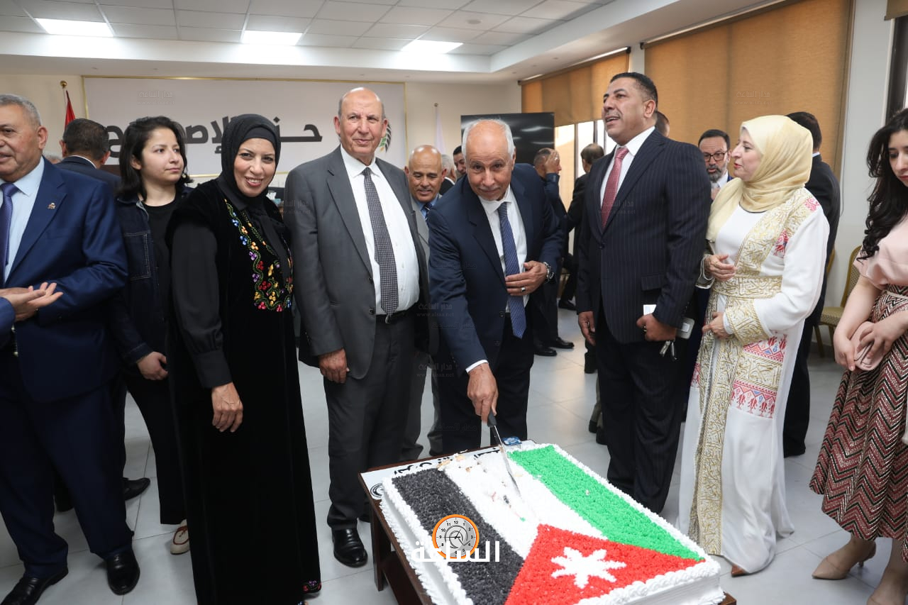 Madar Al-Saa Images 0.5218144457882545