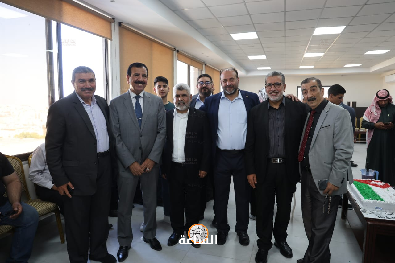 Madar Al-Saa Images 0.6391830328287882