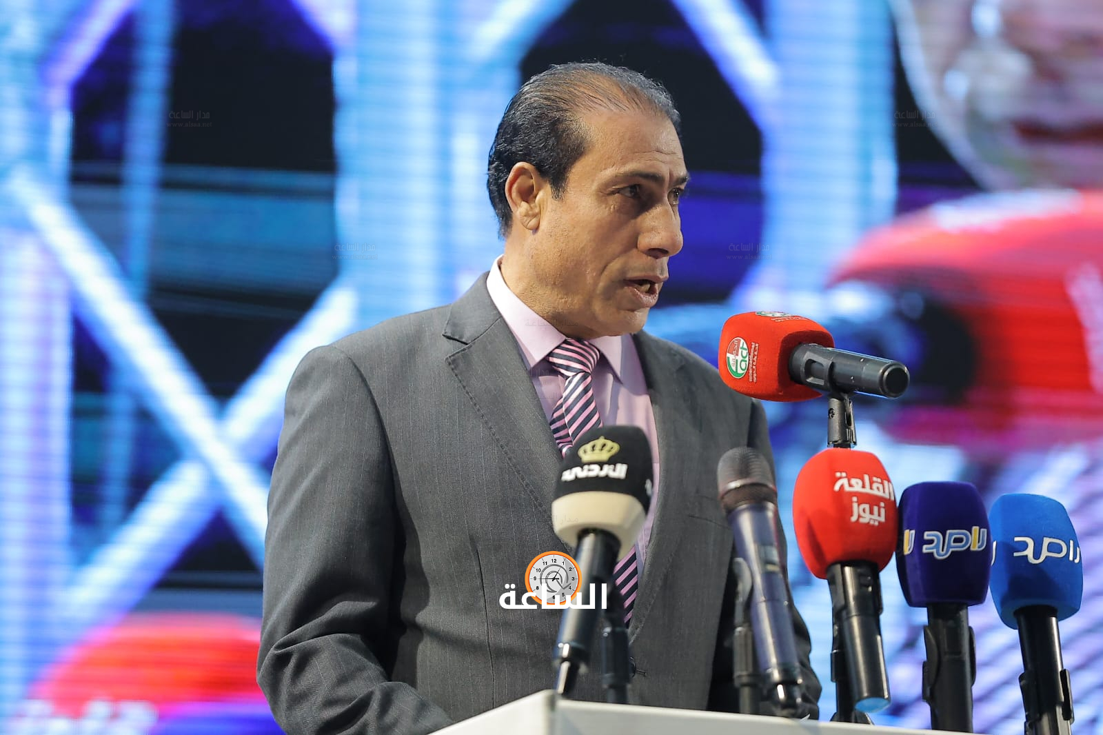 Madar Al-Saa Images 0.8421509222639274