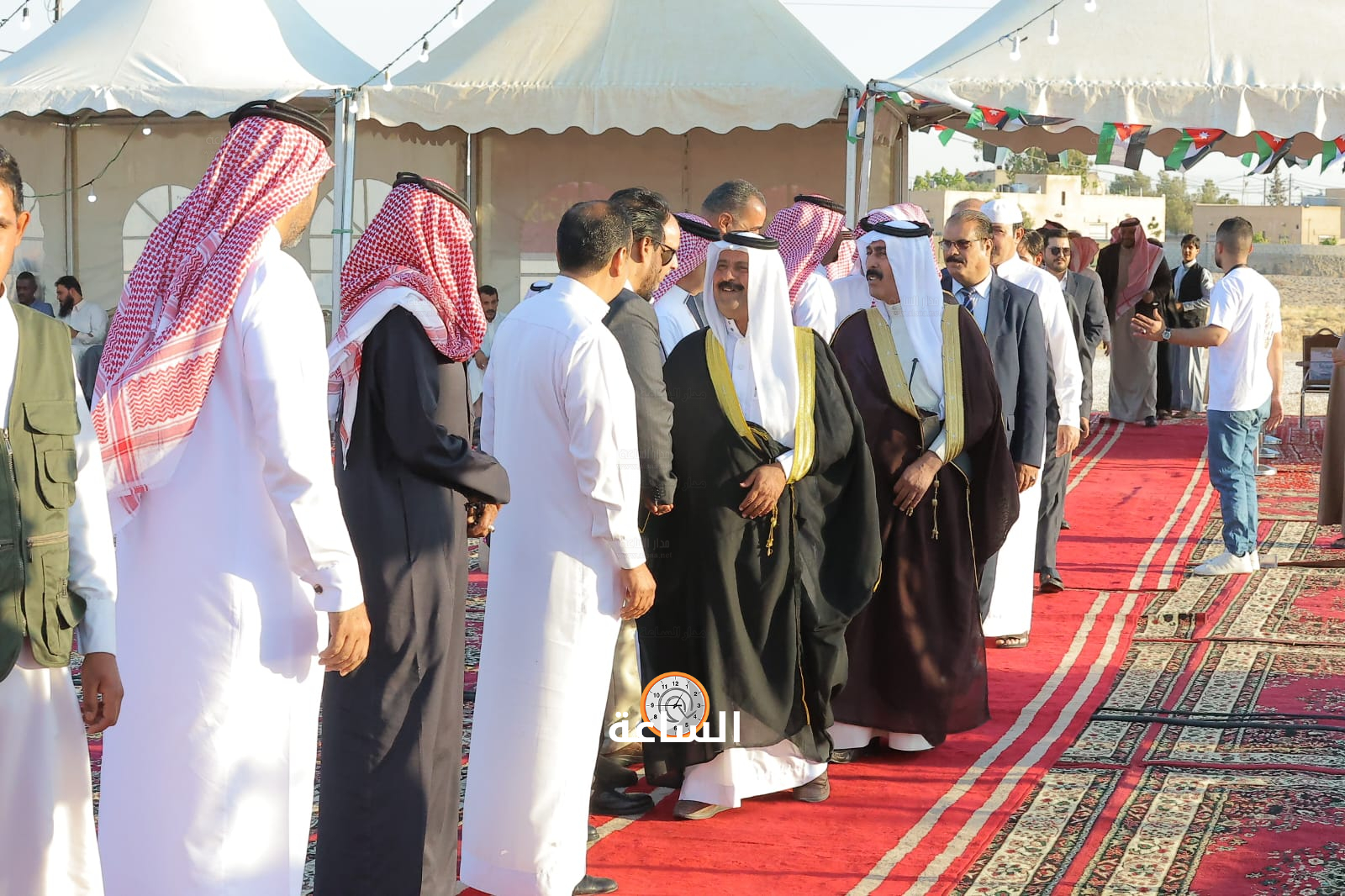 Madar Al-Saa Images 0.010540728725779824