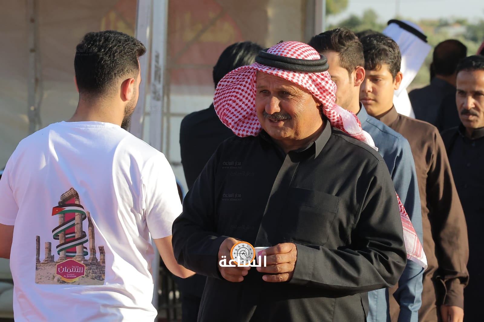 Madar Al-Saa Images 0.00016369785512315715