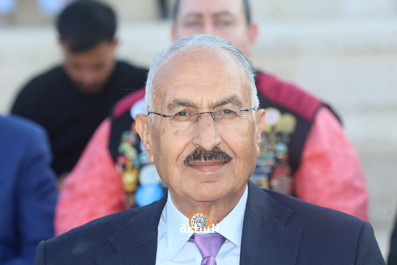 Madar Al-Saa Images 0.3404358746698427