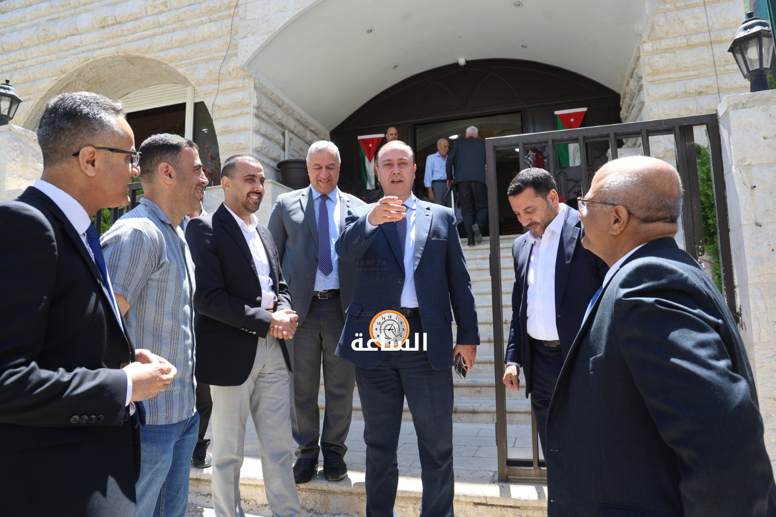 Madar Al-Saa Images 0.9958992801968423