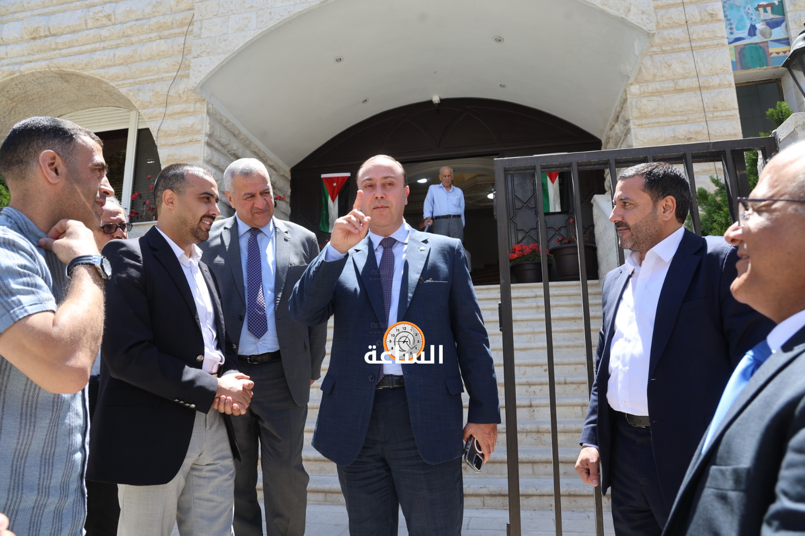 Madar Al-Saa Images 0.020847590822120066