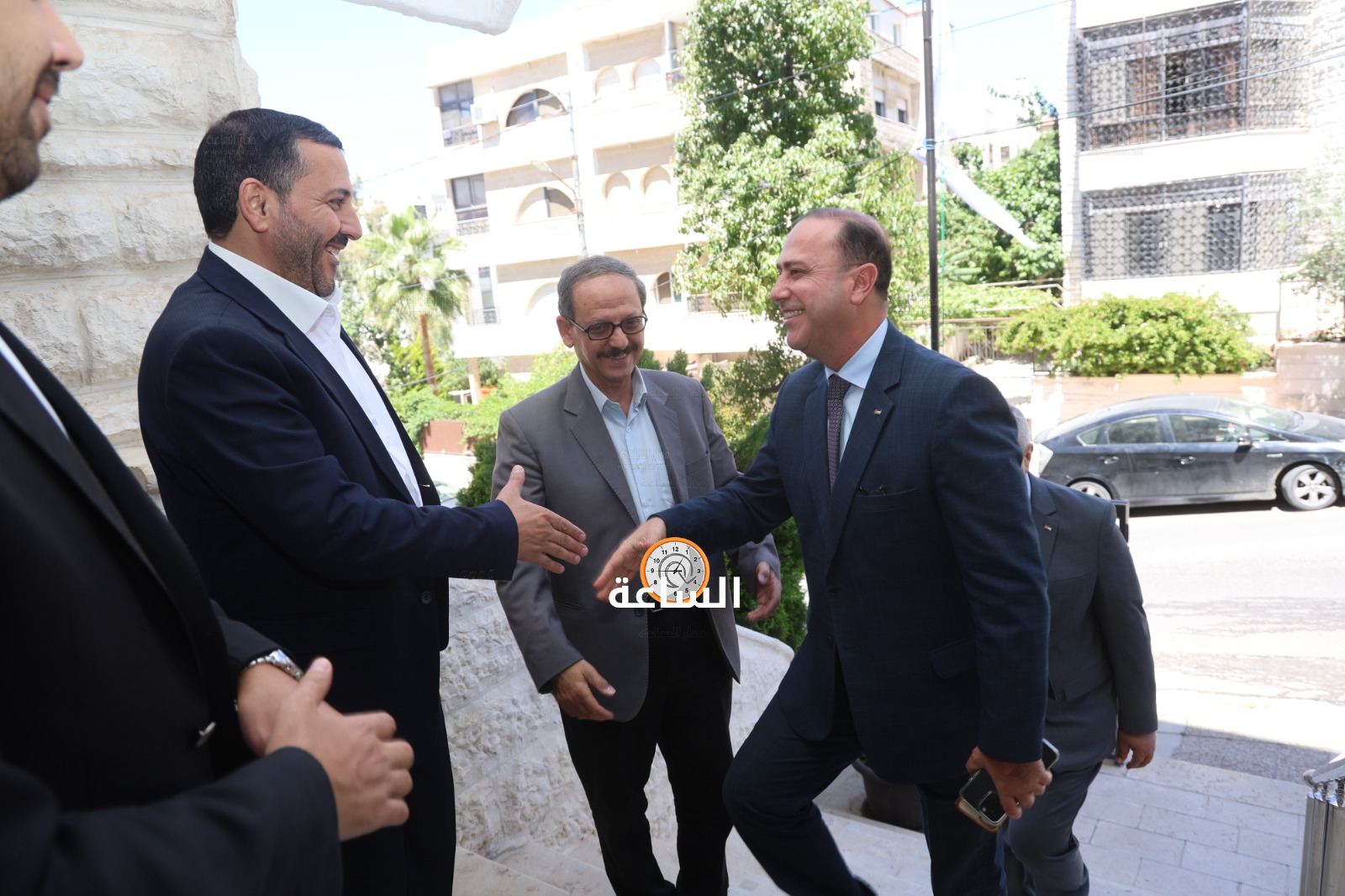 Madar Al-Saa Images 0.8741020916618728