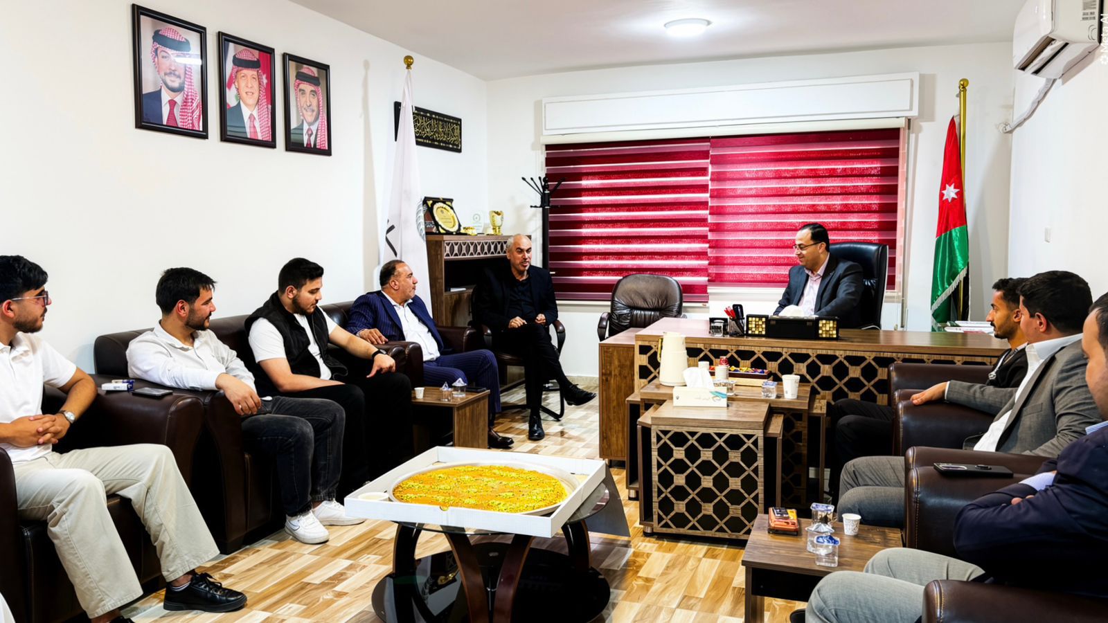 Madar Al-Saa Images 0.01289163578534902
