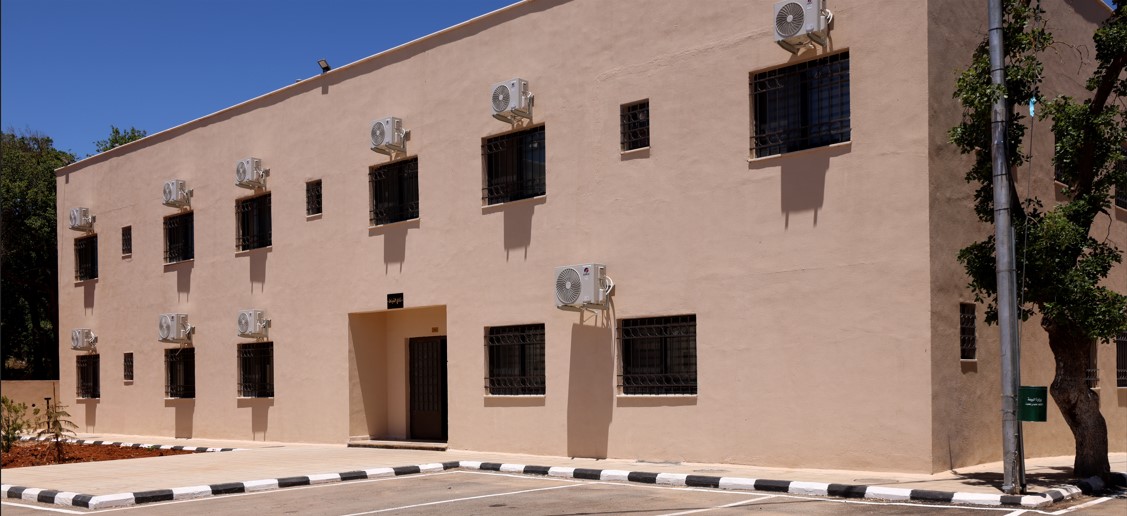Madar Al-Saa Images 0.1161140454593218