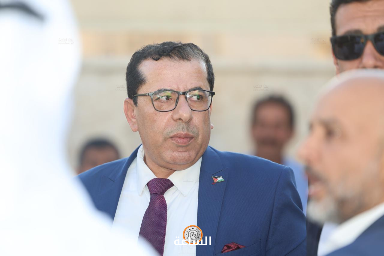Madar Al-Saa Images 0.8561938423607508