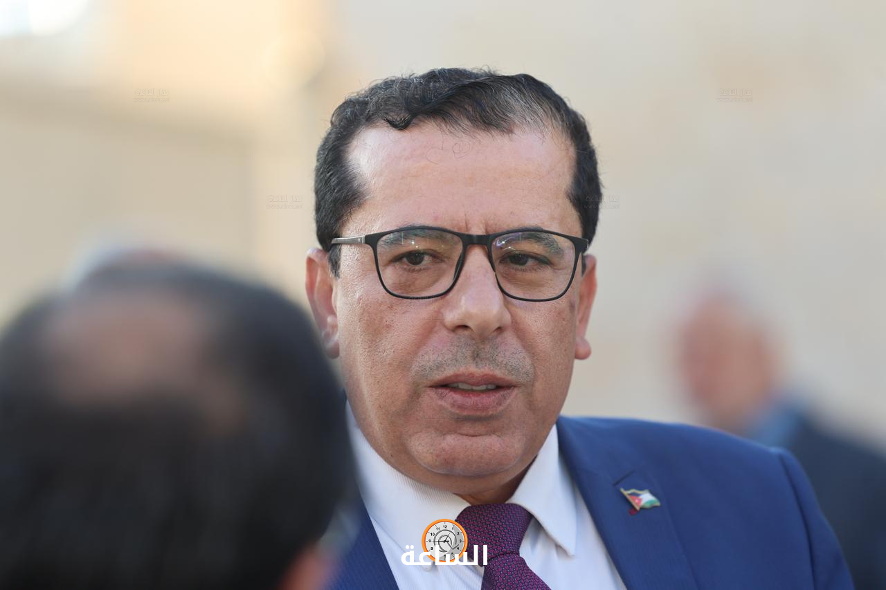 Madar Al-Saa Images 0.8175920671136562