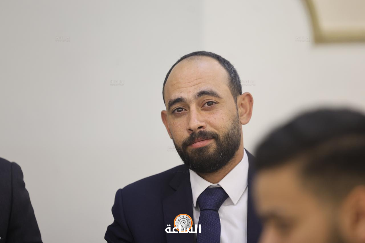 Madar Al-Saa Images 0.048758533555782524