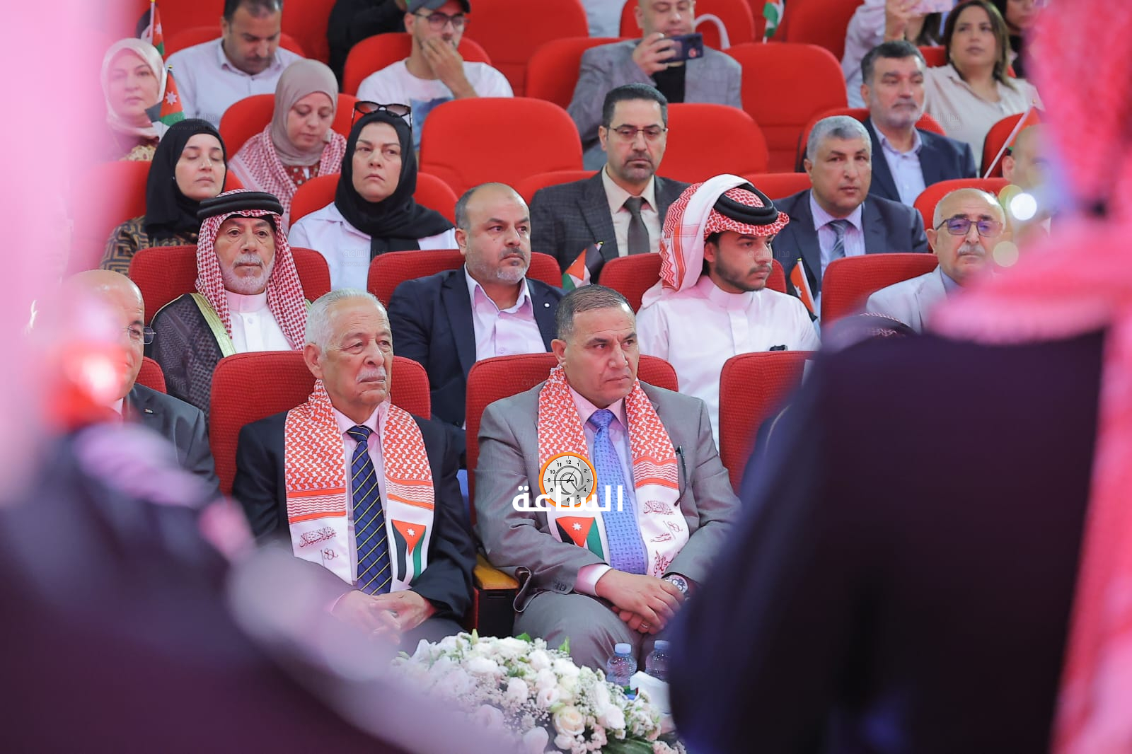 Madar Al-Saa Images 0.0064518924672941624
