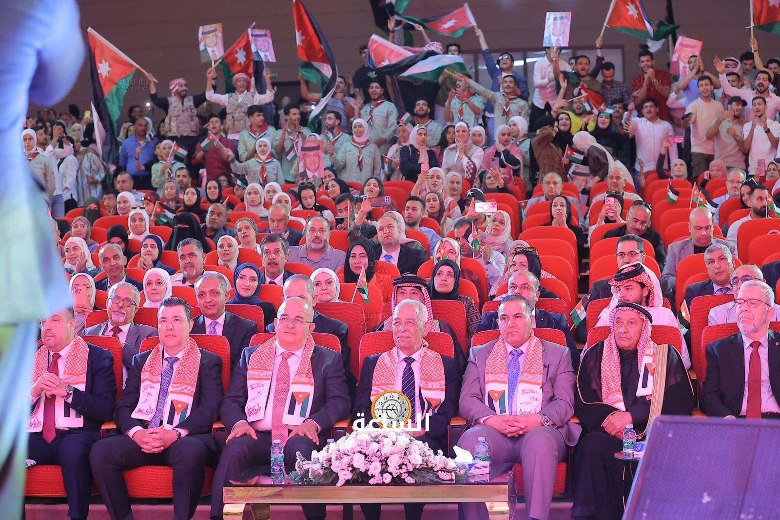 Madar Al-Saa Images 0.9282840245475316