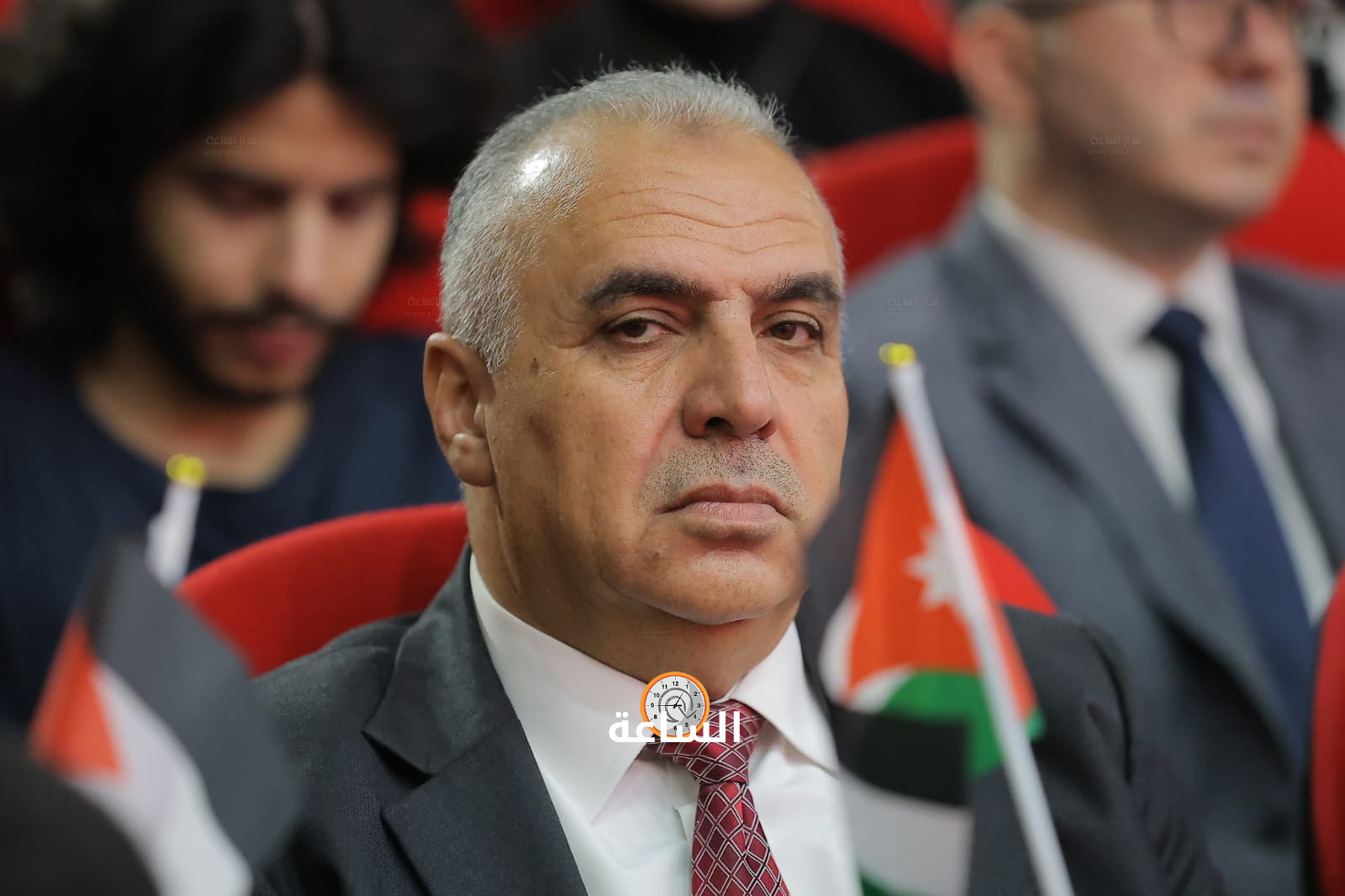 Madar Al-Saa Images 0.3728532363406285