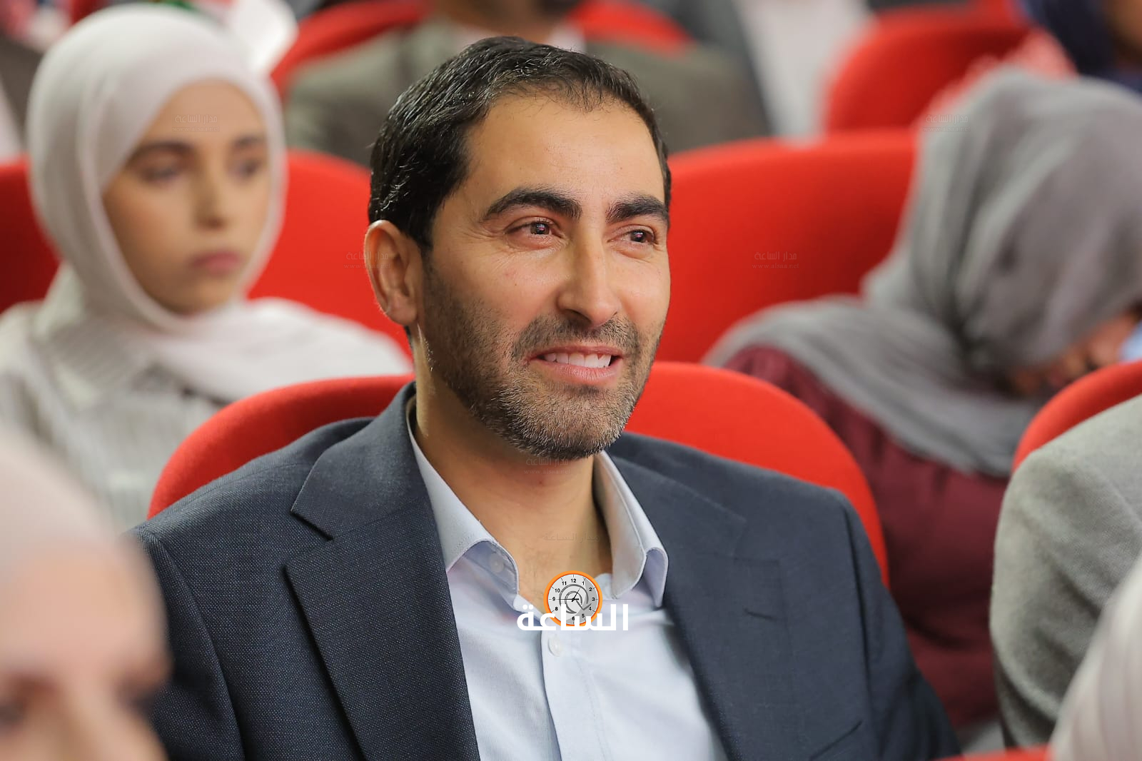Madar Al-Saa Images 0.45464930595054776
