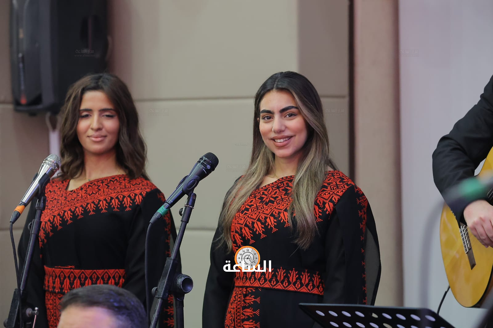 Madar Al-Saa Images 0.1543499661456923