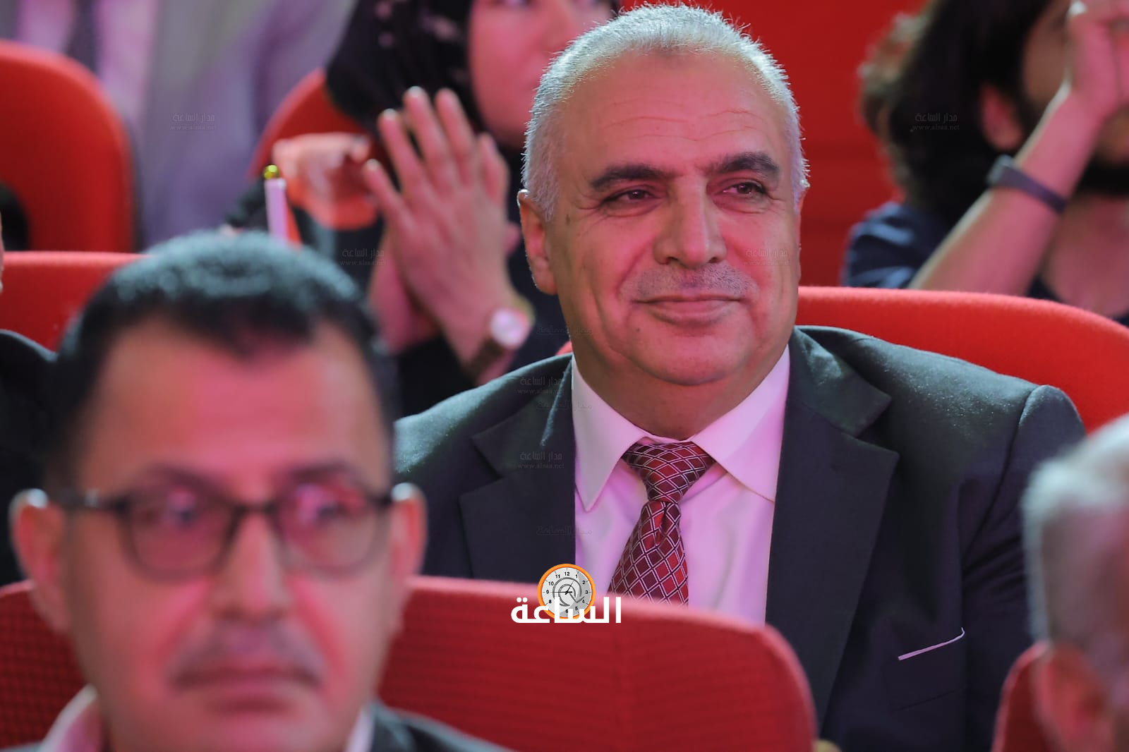 Madar Al-Saa Images 0.9547141143450114