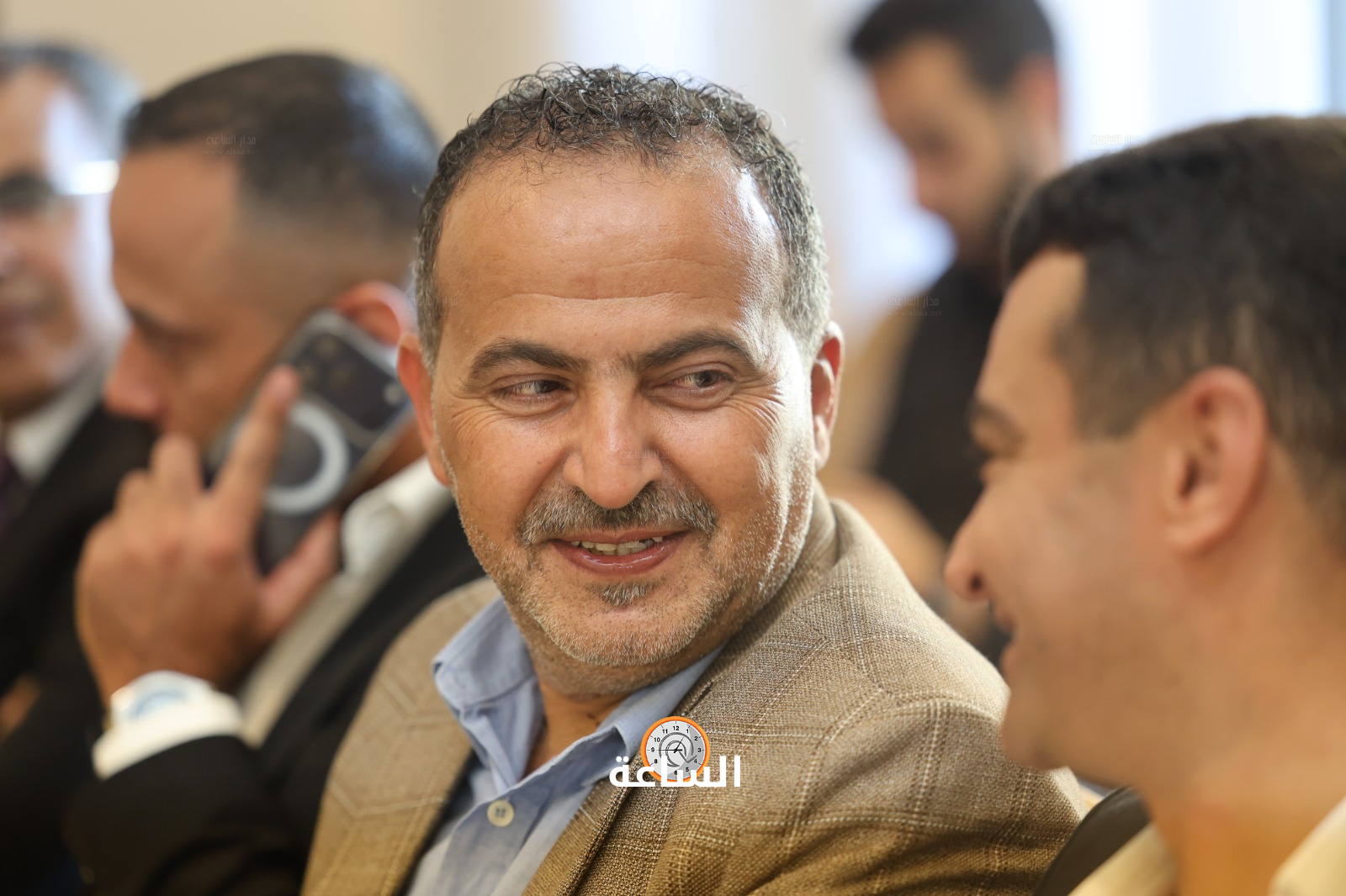 Madar Al-Saa Images 0.4263239608355309