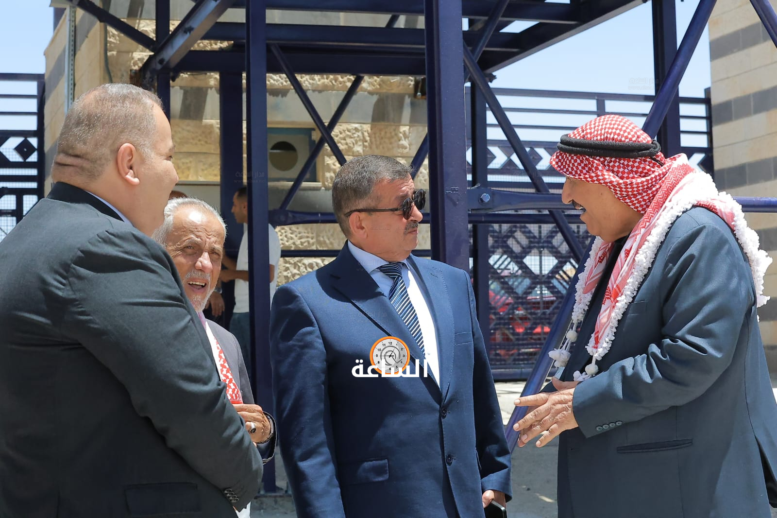 Madar Al-Saa Images 0.33758498260918