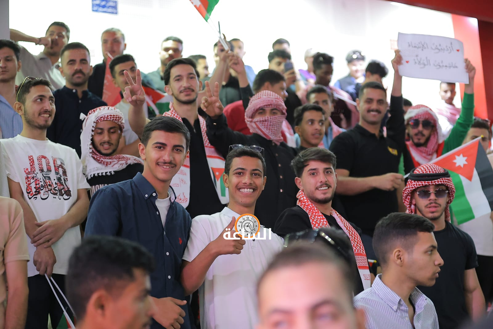 Madar Al-Saa Images 0.8254779781465853