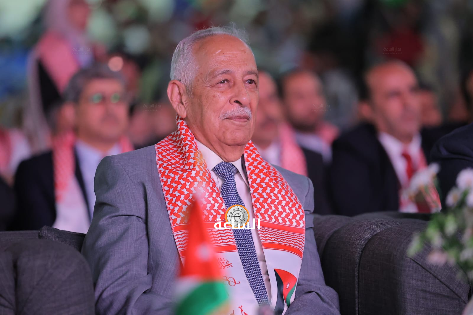 Madar Al-Saa Images 0.3892123319824612