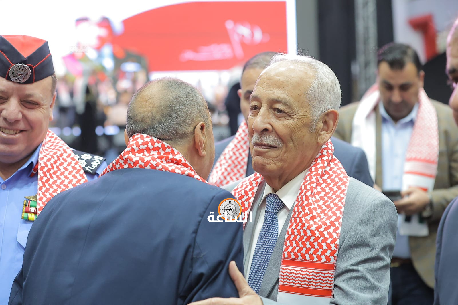 Madar Al-Saa Images 0.9186680926897692
