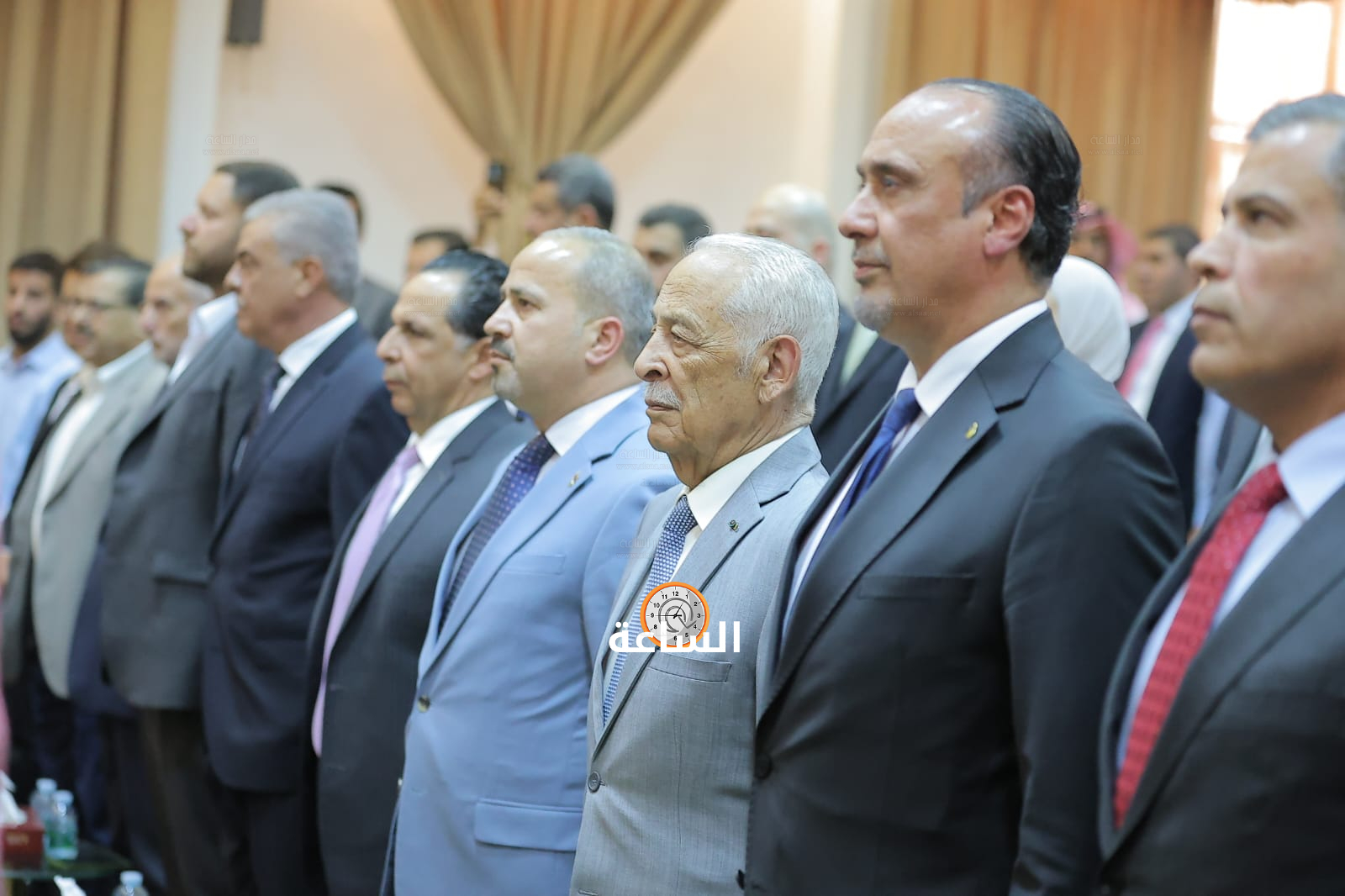 Madar Al-Saa Images 0.46625195751716997
