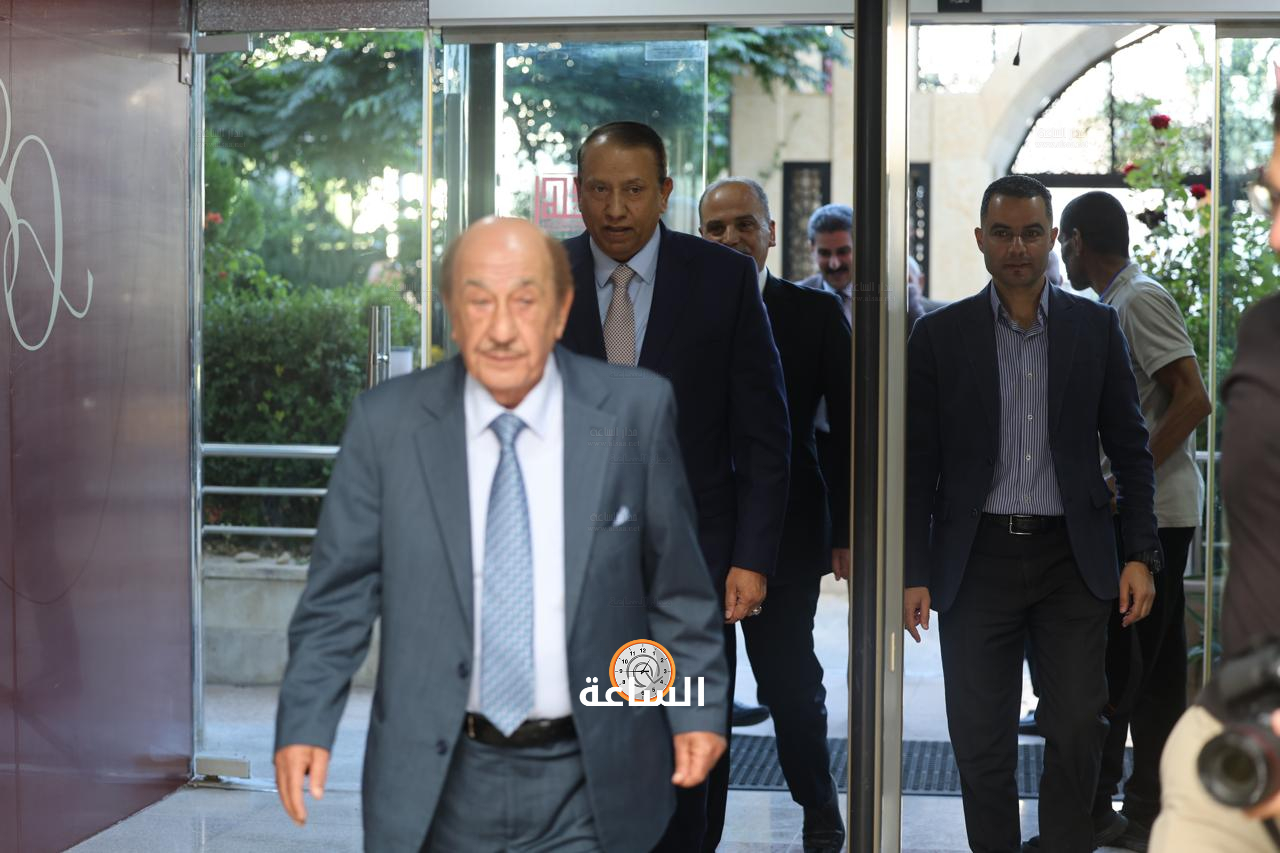 Madar Al-Saa Images 0.9794181754103571