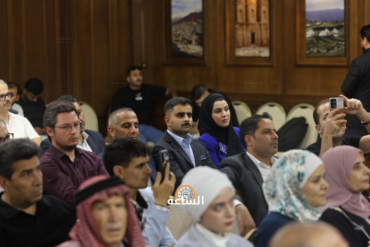 Madar Al-Saa Images 0.14383442462598284