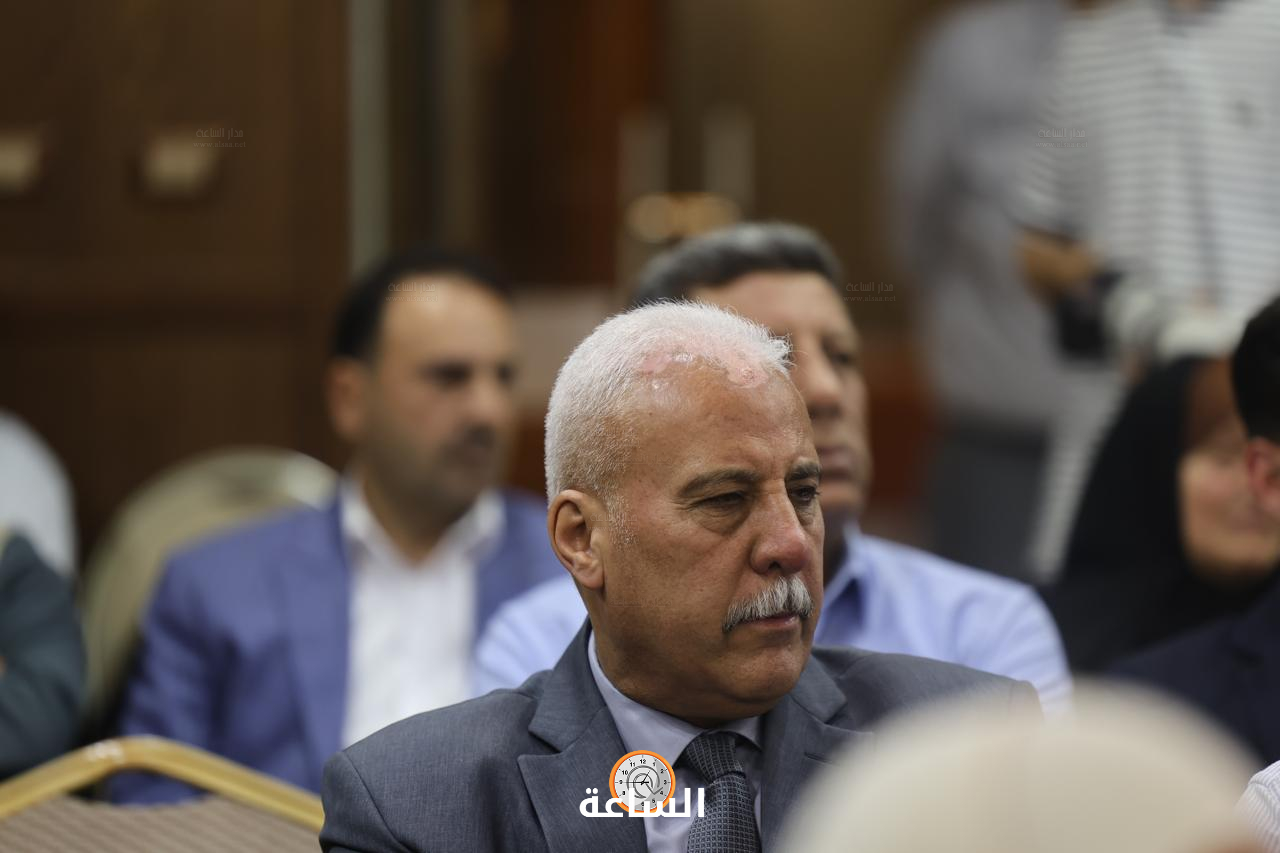 Madar Al-Saa Images 0.39841544665784157