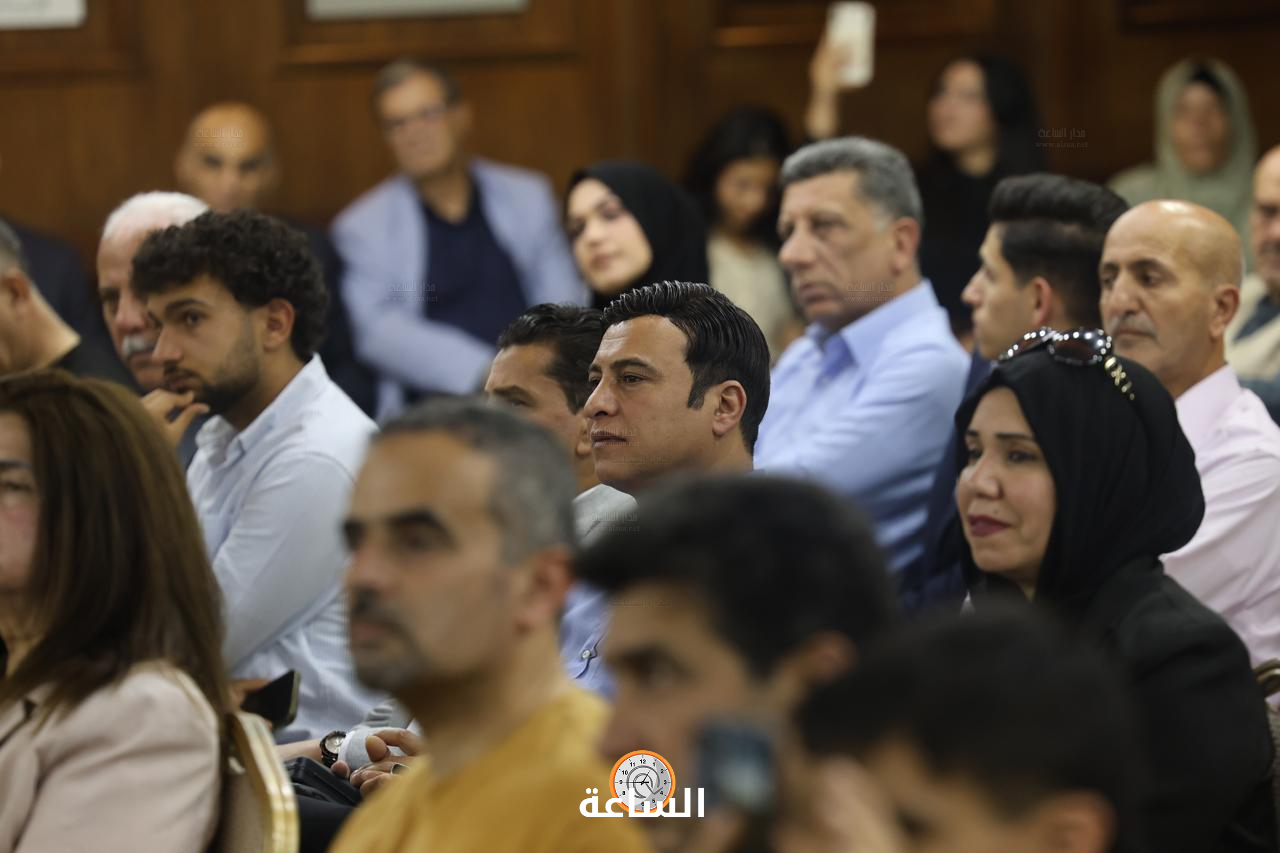Madar Al-Saa Images 0.8726717483212312