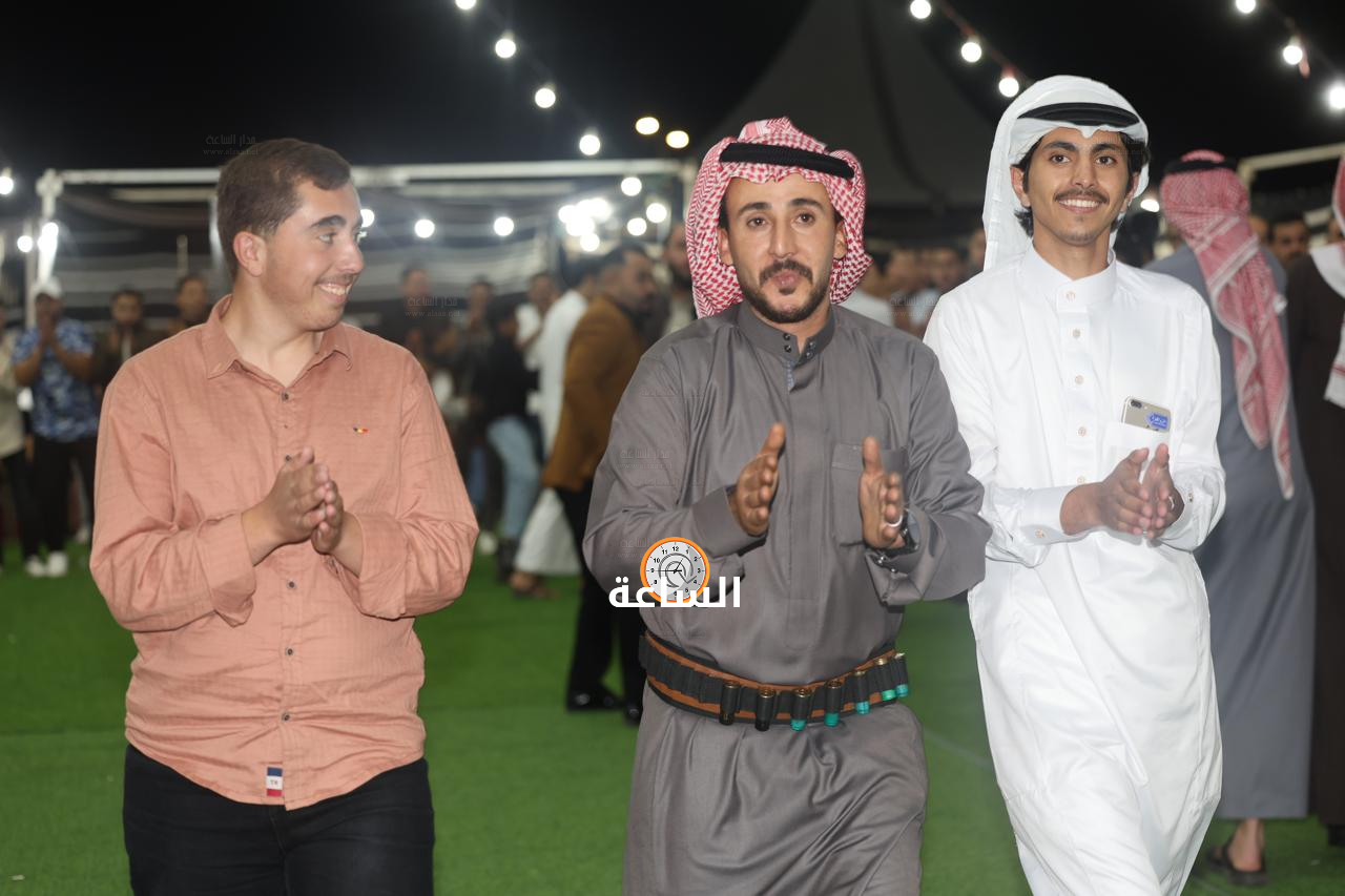 Madar Al-Saa Images 0.45917418961745016