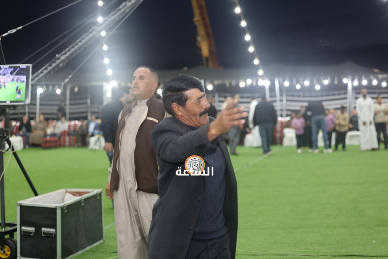 Madar Al-Saa Images 0.4240362100643421