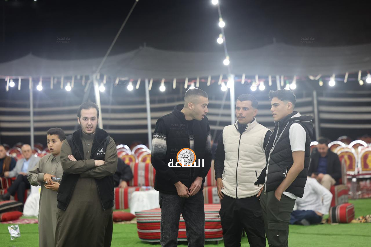 Madar Al-Saa Images 0.41492351640970193