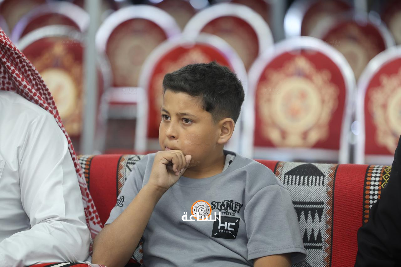 Madar Al-Saa Images 0.03601530592774682