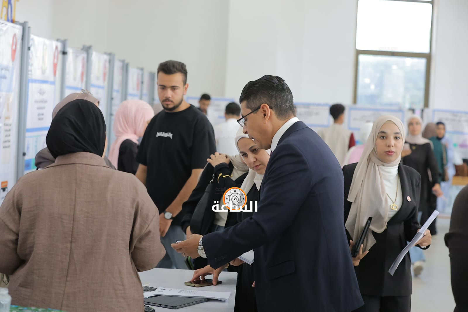 Madar Al-Saa Images 0.056294628363731