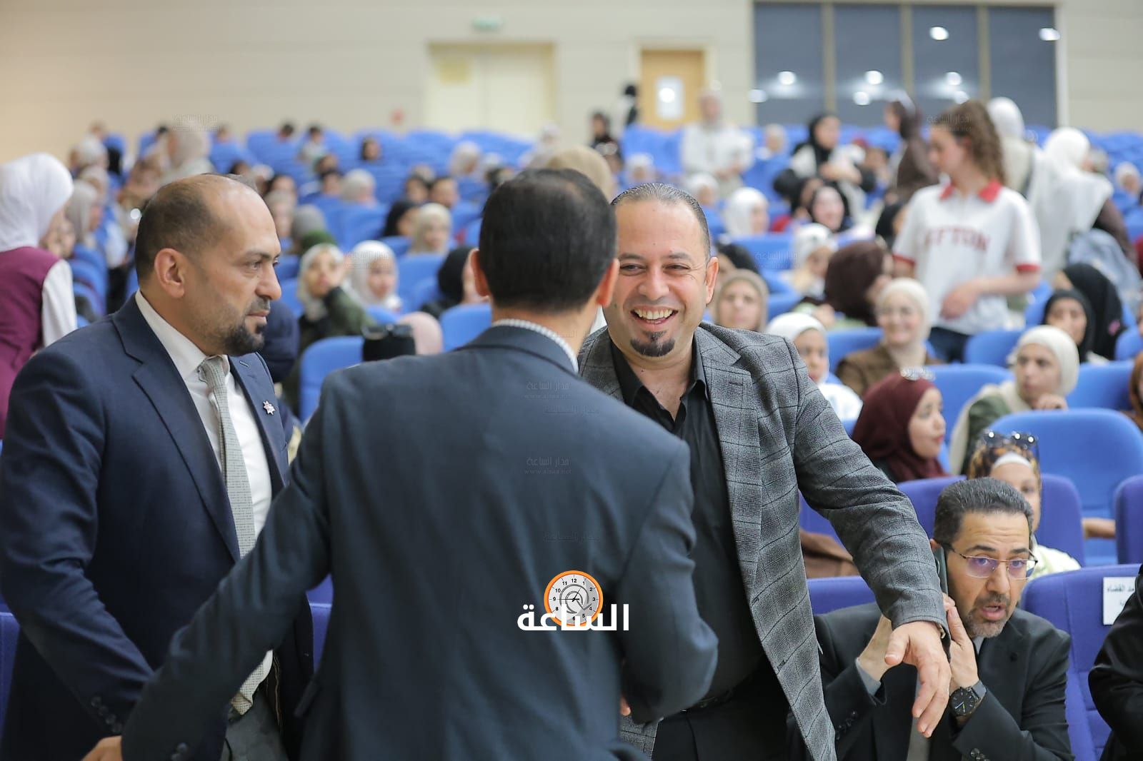 Madar Al-Saa Images 0.11406340954179539