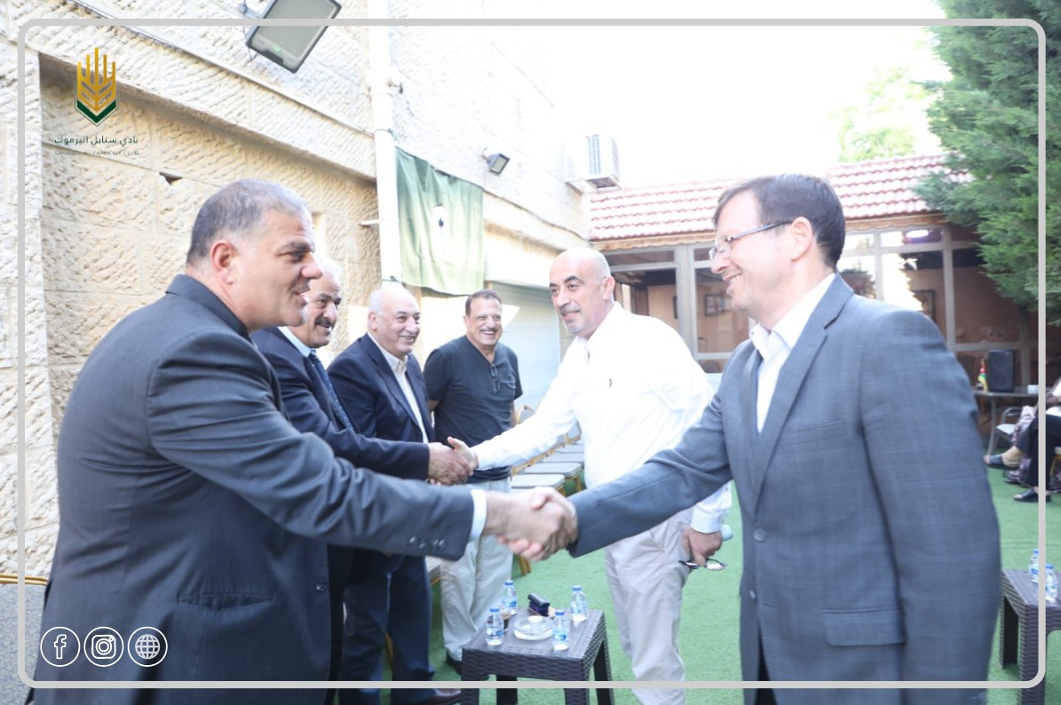 Madar Al-Saa Images 0.9803717750365003