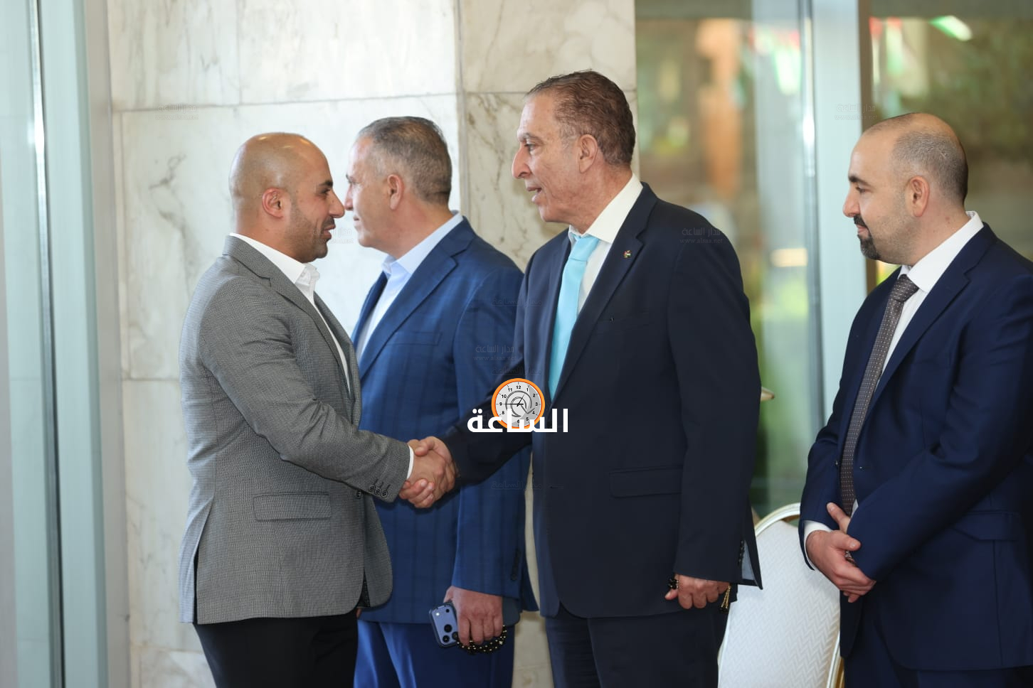 Madar Al-Saa Images 0.44596922993911003