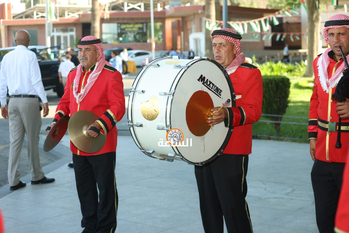 Madar Al-Saa Images 0.48802967570688394
