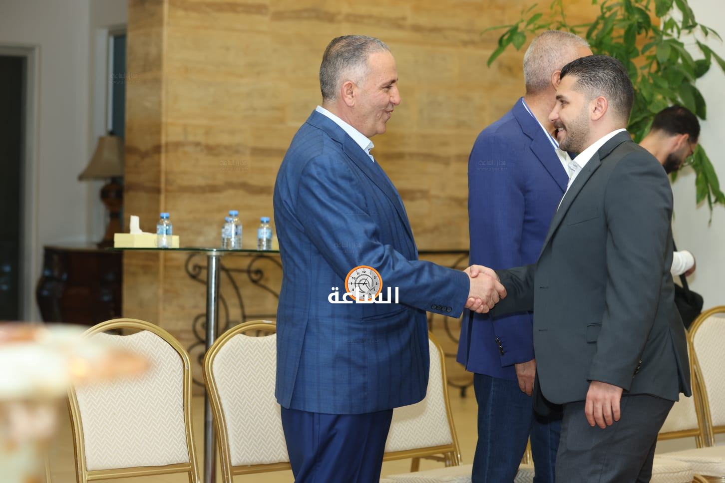 Madar Al-Saa Images 0.018325515467848552