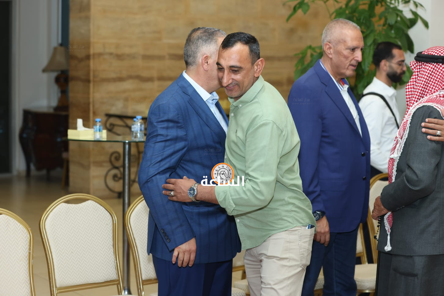 Madar Al-Saa Images 0.45825025043124745