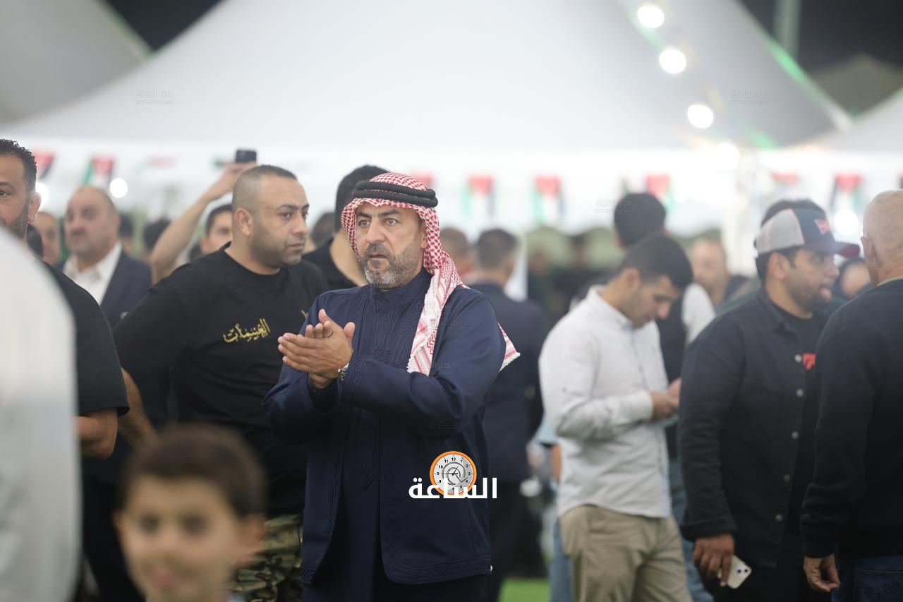 Madar Al-Saa Images 0.6124696380998602