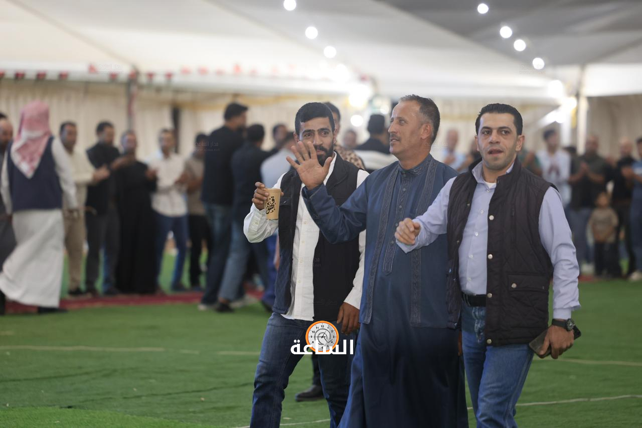 Madar Al-Saa Images 0.4286088107993873