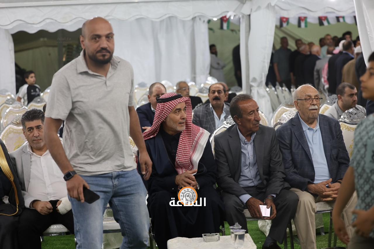 Madar Al-Saa Images 0.44849500041910617