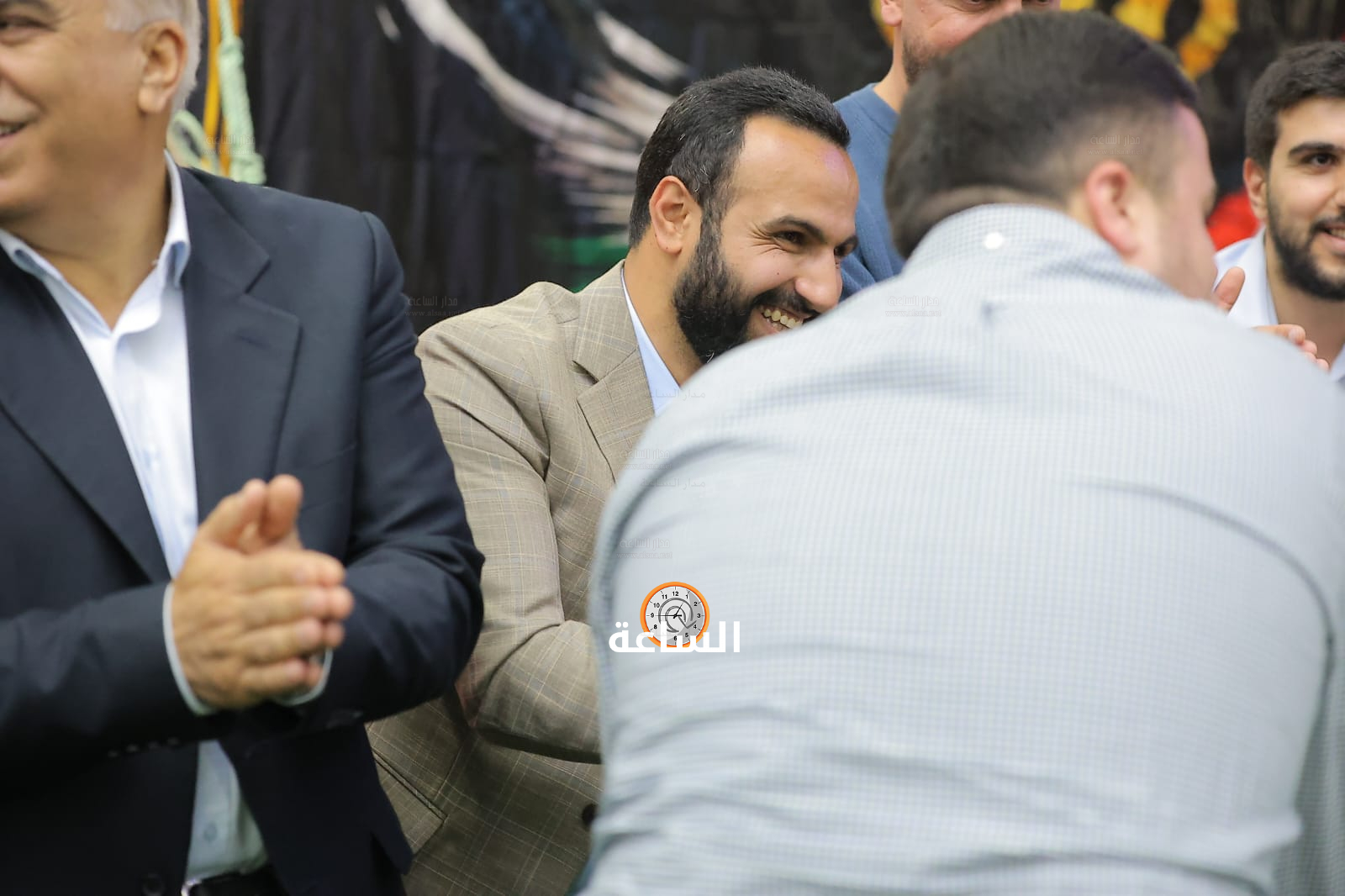 Madar Al-Saa Images 0.5076809151640044